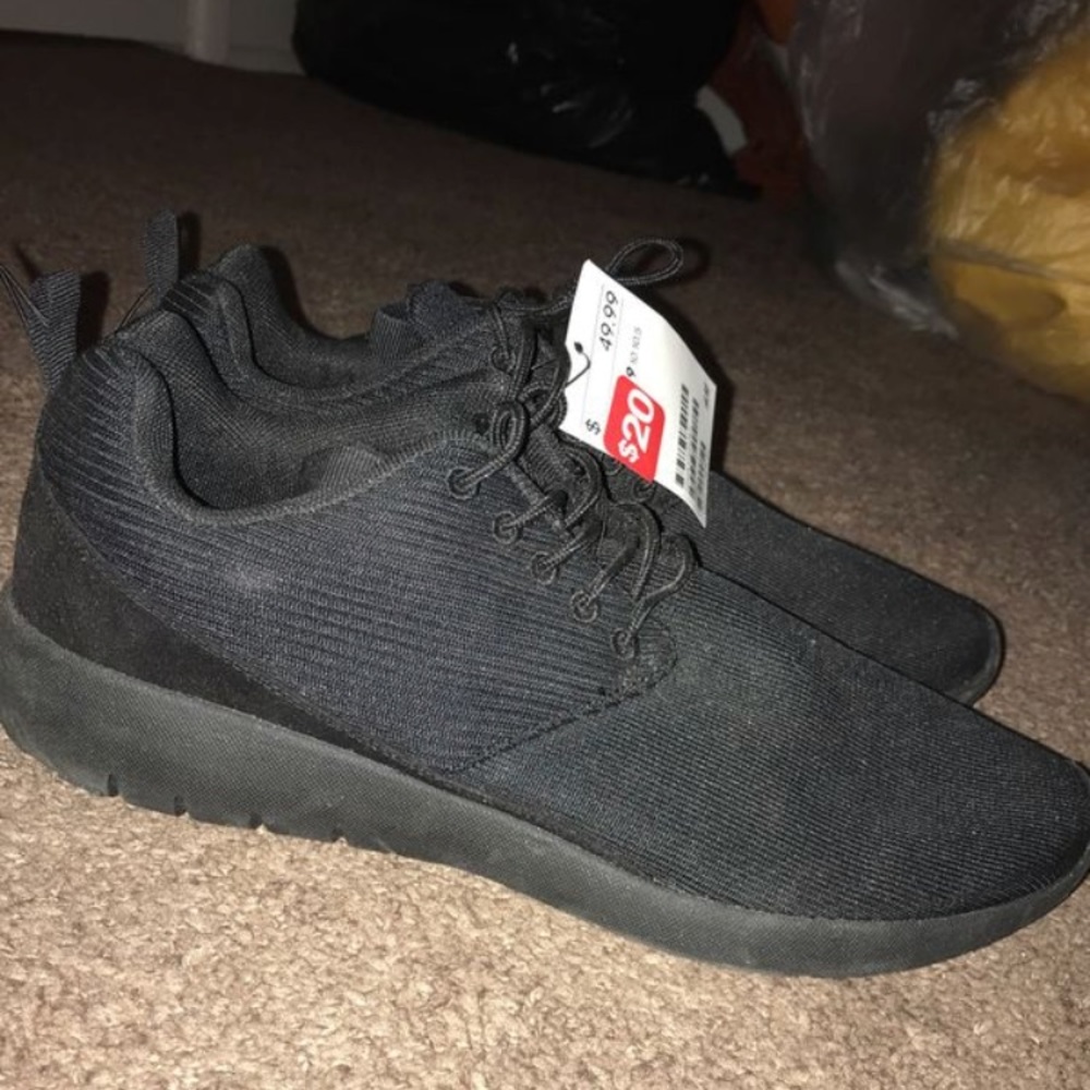 Men's black shoes